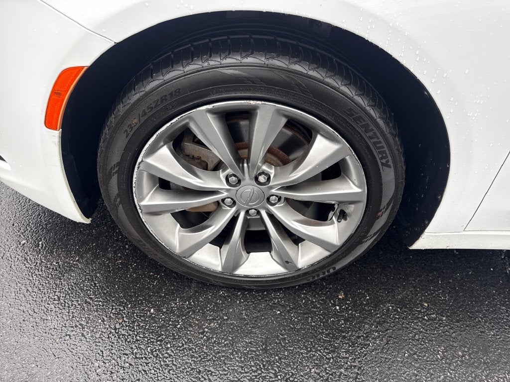 2015 Chrysler 200 S
