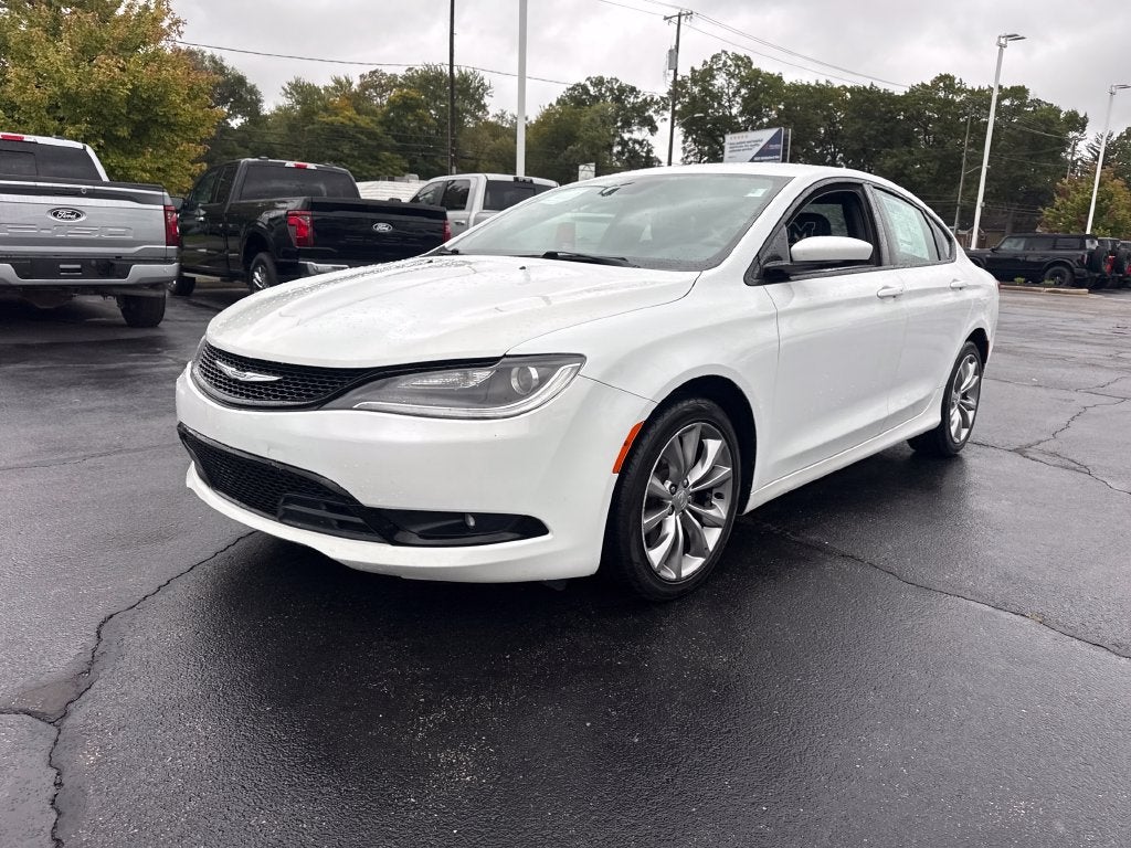 2015 Chrysler 200 S