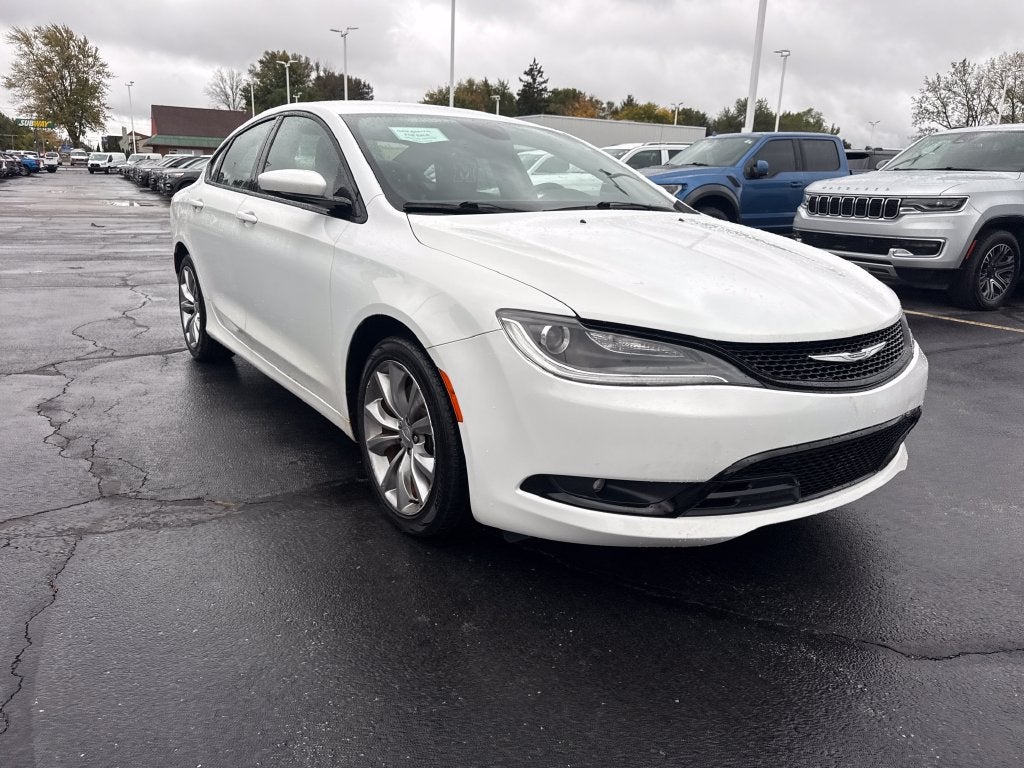 2015 Chrysler 200 S