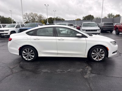 2015 Chrysler 200 S