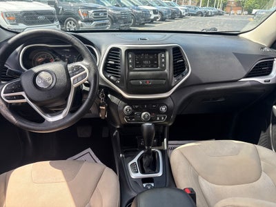 2017 Jeep Cherokee Sport