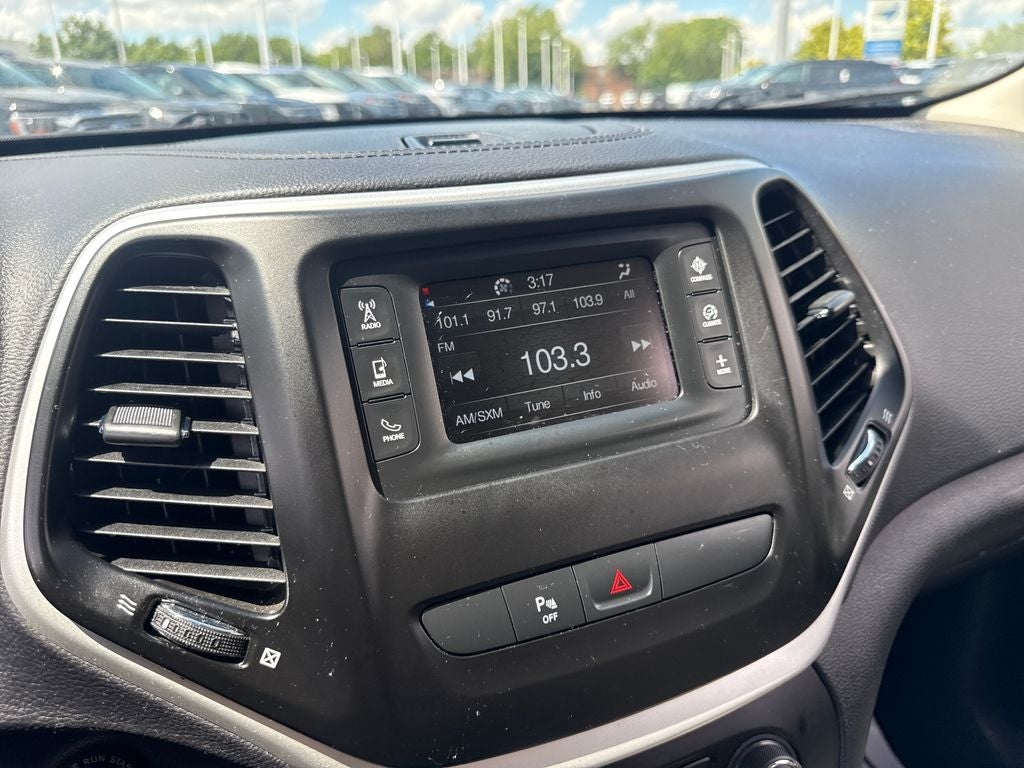 2017 Jeep Cherokee Sport