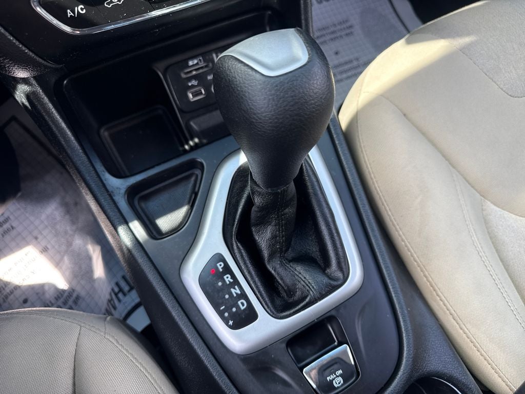 2017 Jeep Cherokee Sport