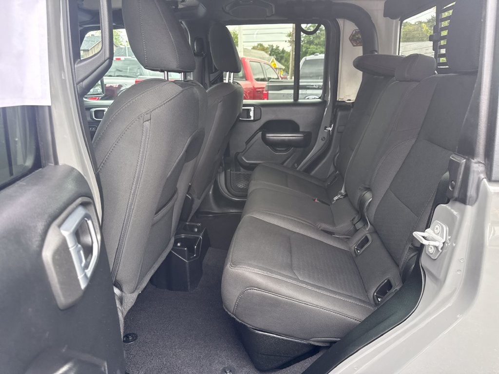 2021 Jeep Gladiator Sport