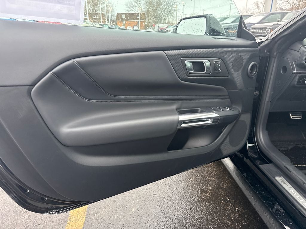 2025 Ford Mustang EcoBoost Premium