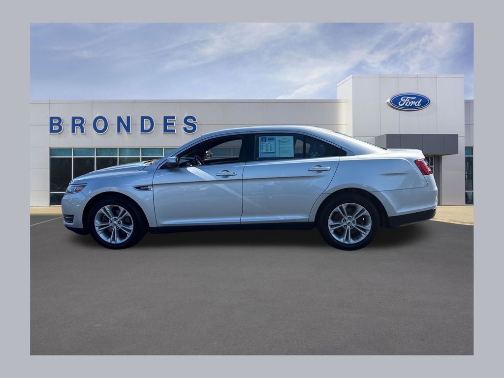 2018 Ford Taurus SEL
