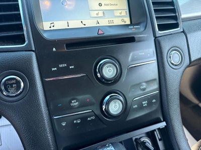2018 Ford Taurus SEL