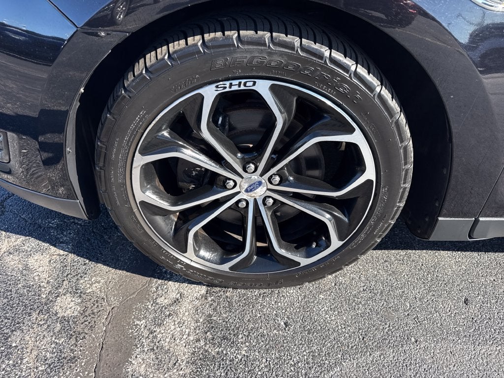 2016 Ford Taurus SHO