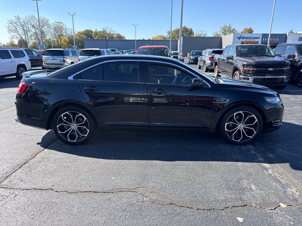 2016 Ford Taurus SHO