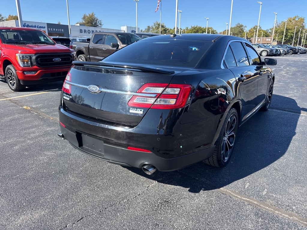 2016 Ford Taurus SHO