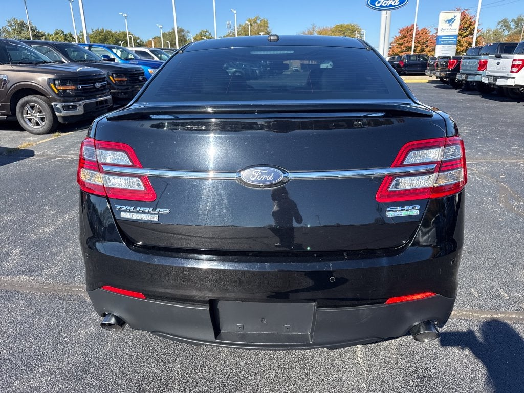 2016 Ford Taurus SHO