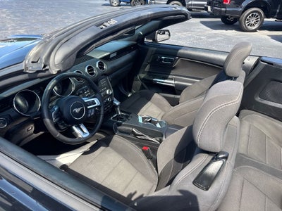 2016 Ford Mustang V6