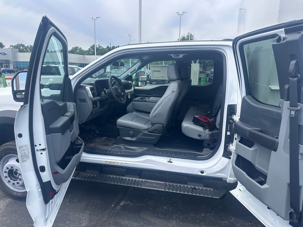 2024 Ford F-550SD XL DRW