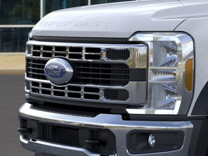 2025 Ford F-600SD XL