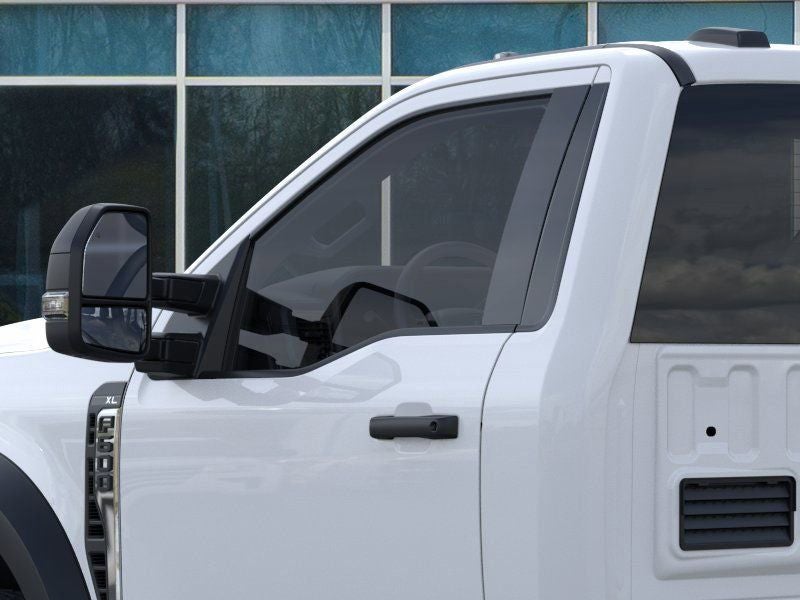 2025 Ford F-600SD XL