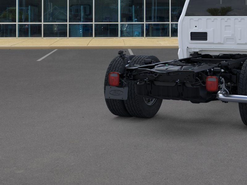 2025 Ford F-600SD XL