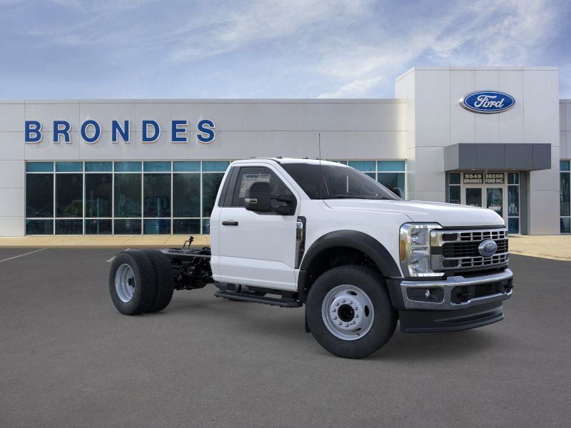2025 Ford F-600SD XL