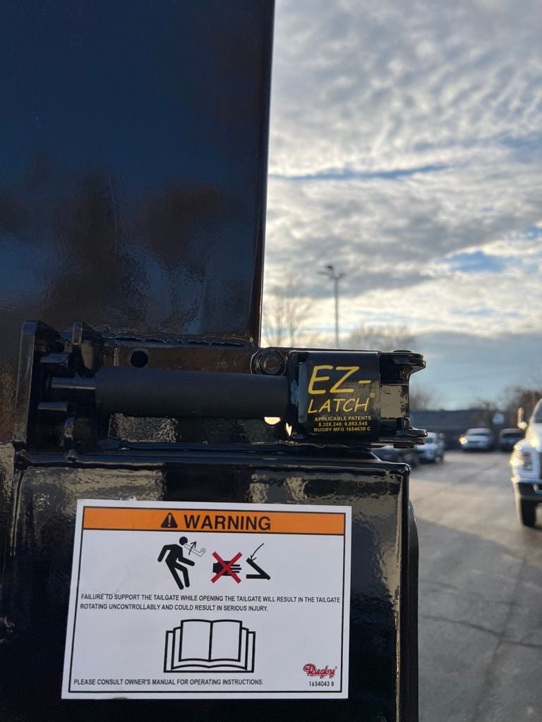 2023 Ford F-600SD XL