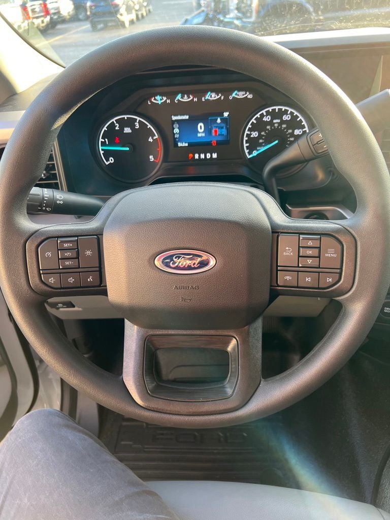 2023 Ford F-600SD XL