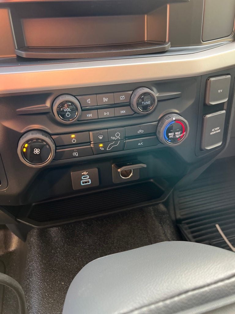 2023 Ford F-600SD XL