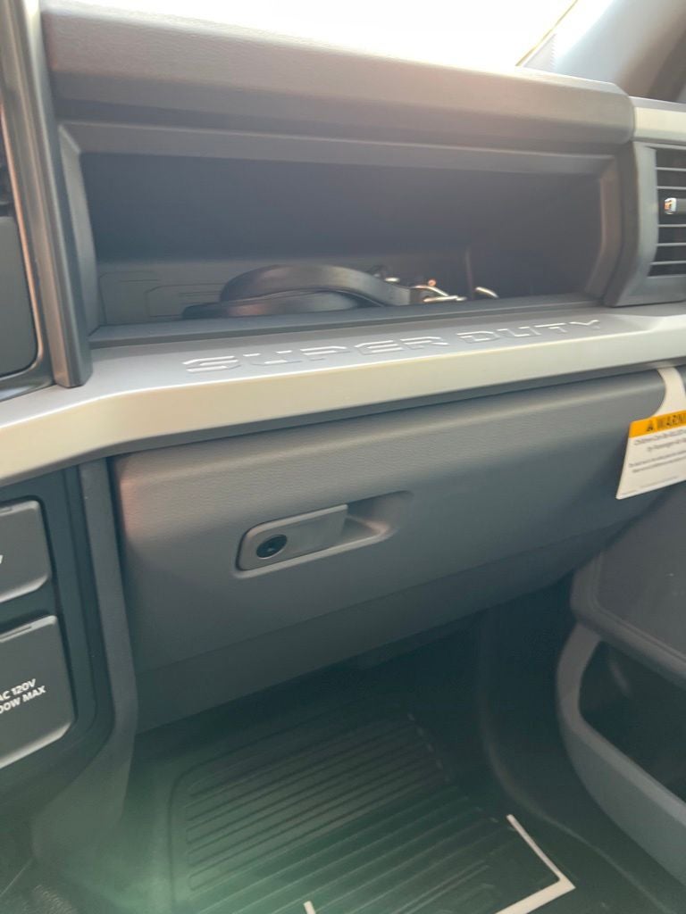 2023 Ford F-600SD XL