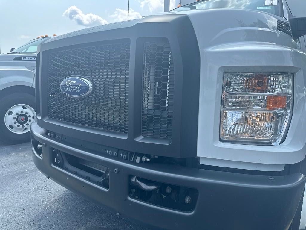 2024 Ford F-650SD Base