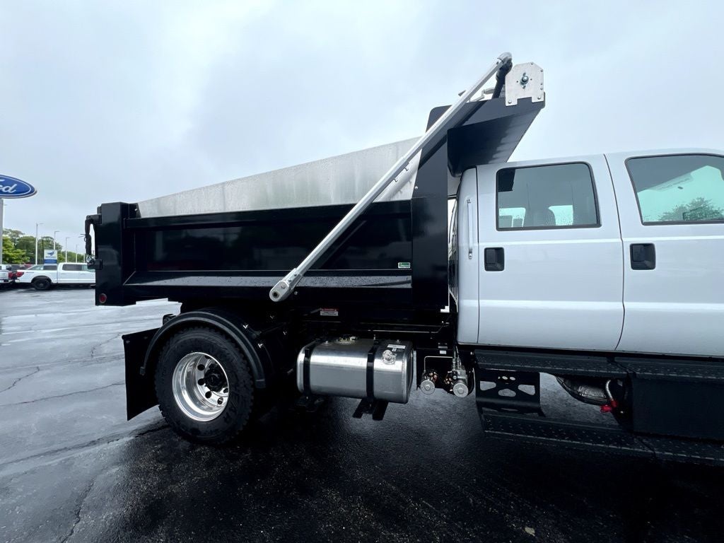 2026 Ford F-750SD Base