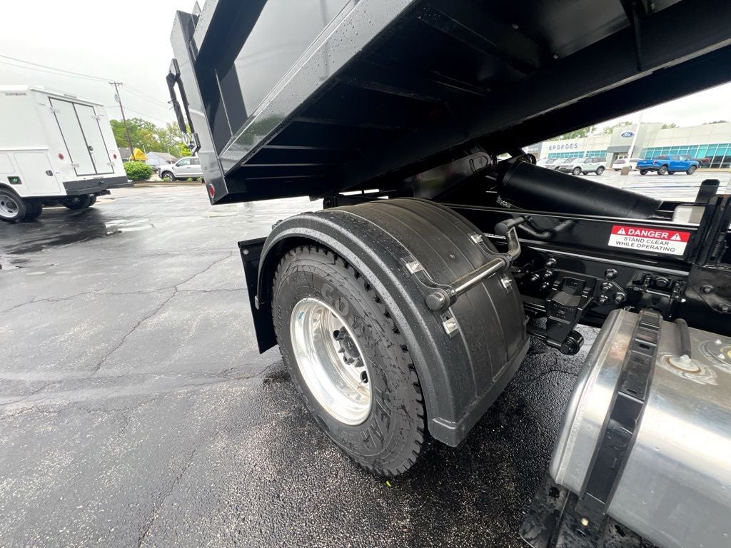 2026 Ford F-750SD Base