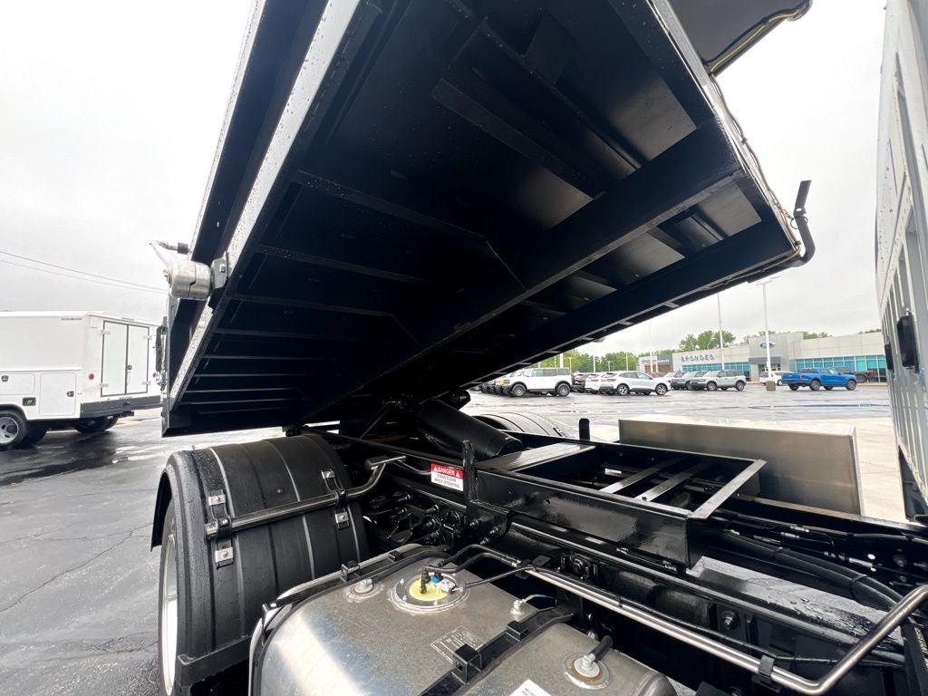 2026 Ford F-750SD Base