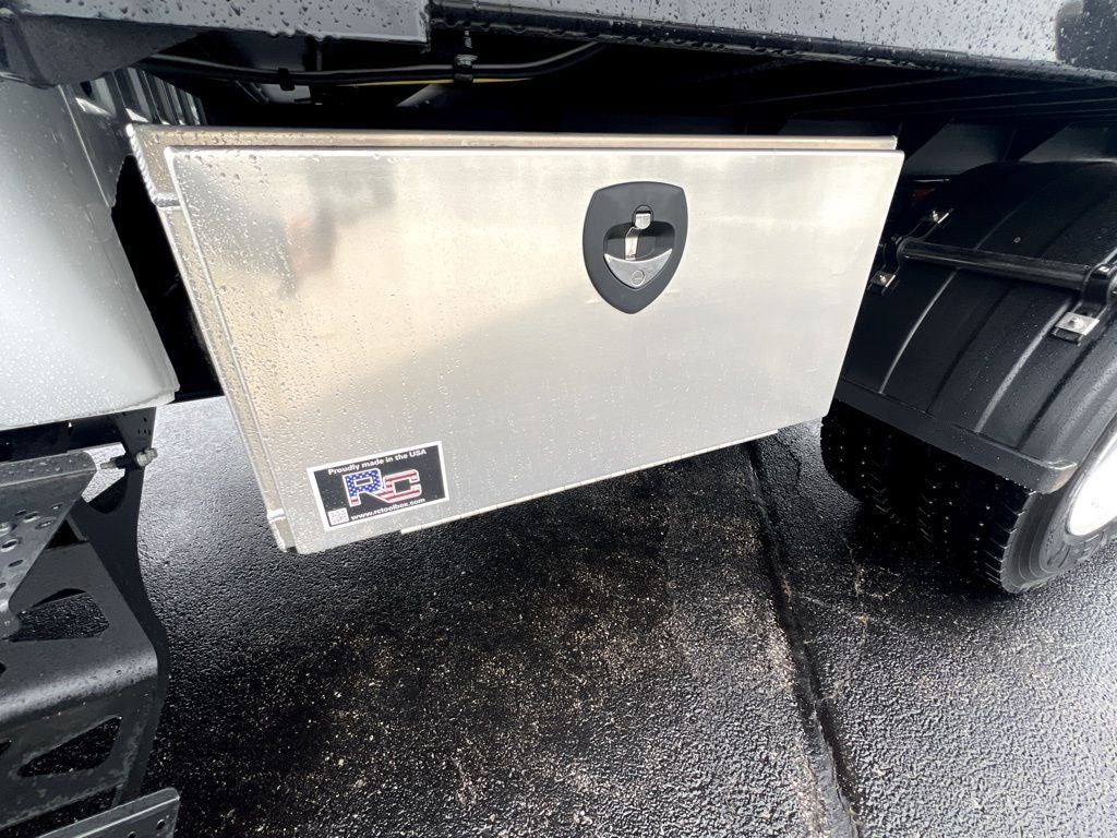 2026 Ford F-750SD Base