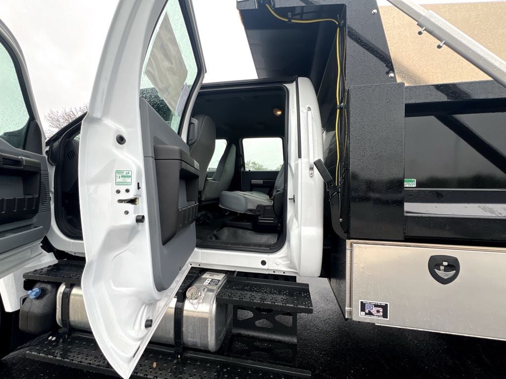 2026 Ford F-750SD Base