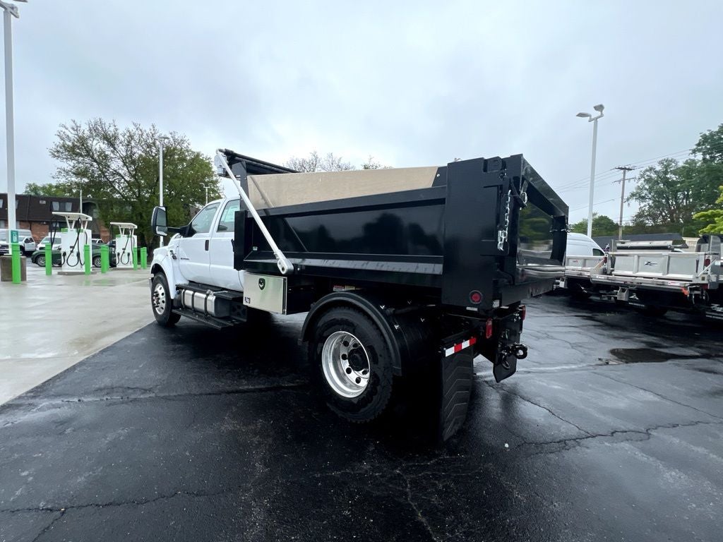 2026 Ford F-750SD Base