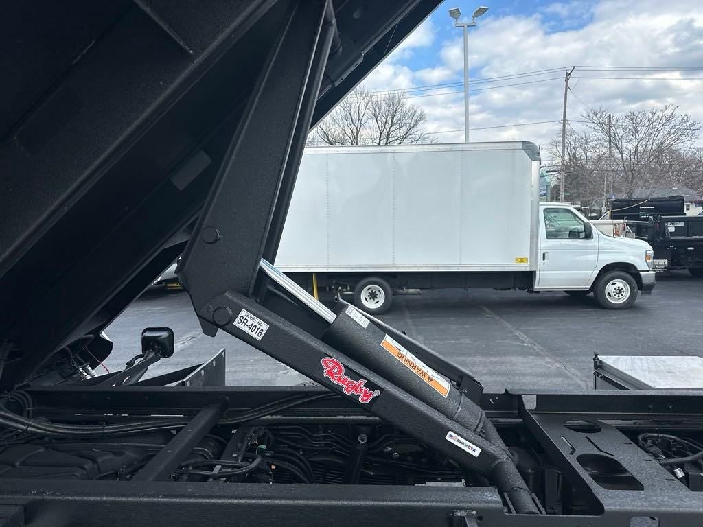 2024 Ford F-550SD XL DRW