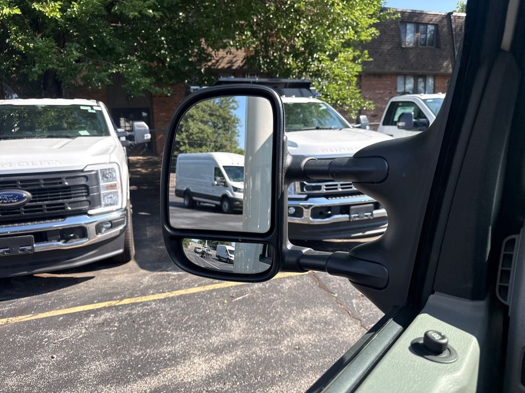 2027 Ford E-350SD Base Cutaway