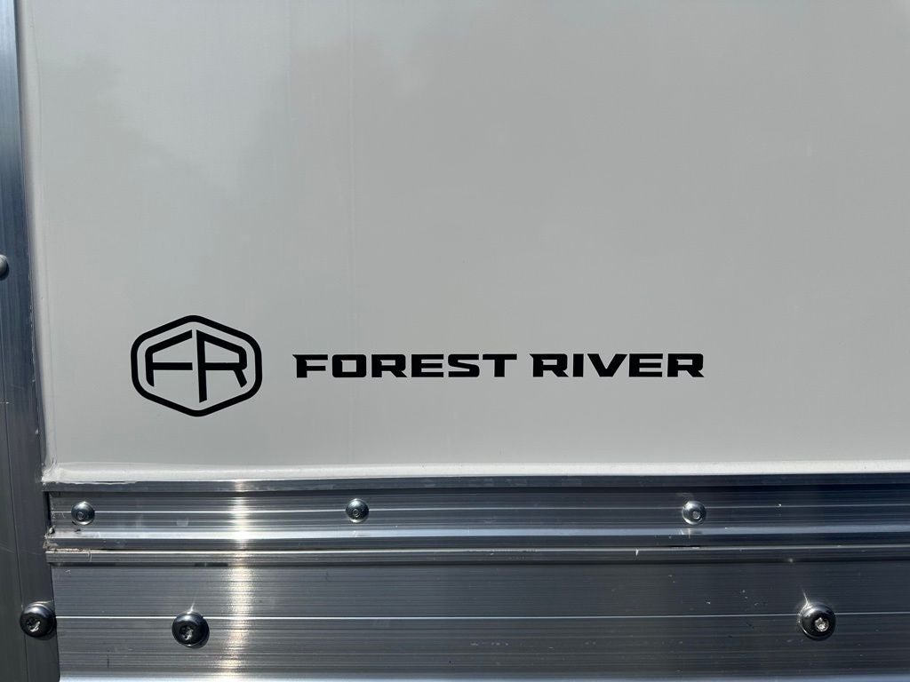 2026 Ford E-350SD Base Cutaway