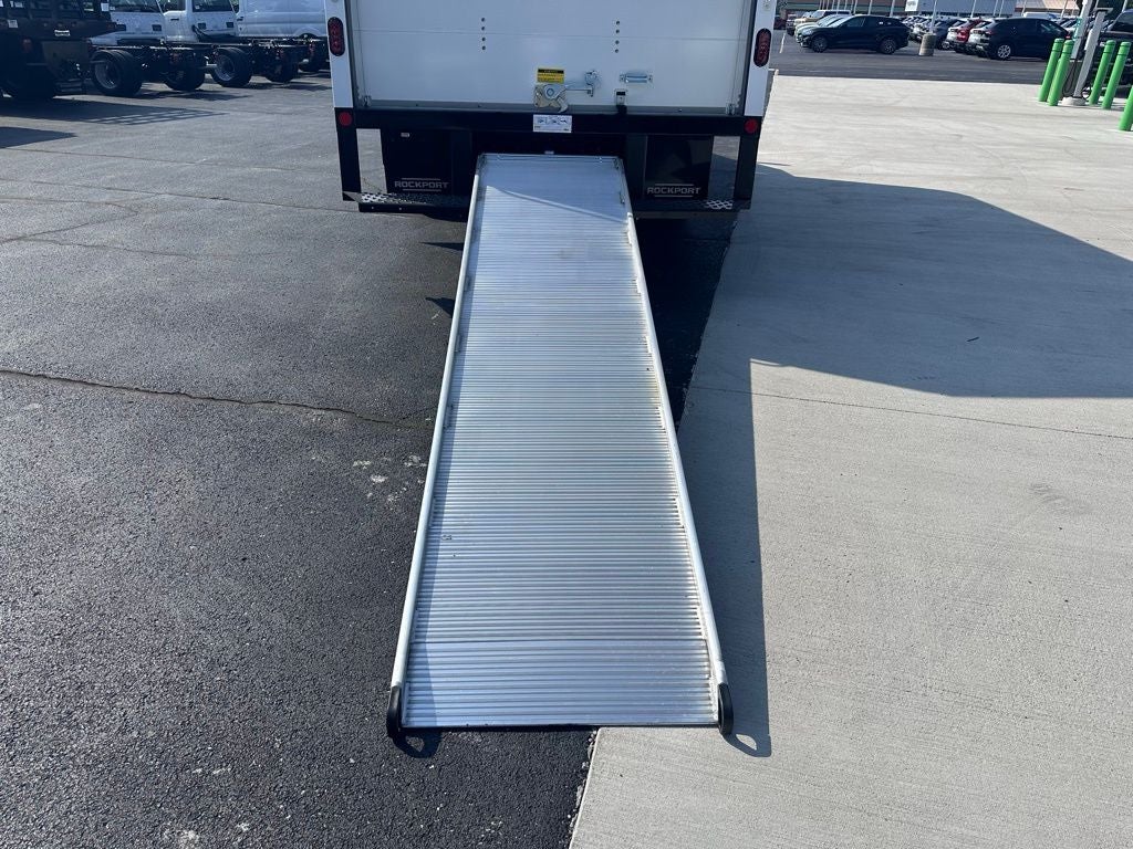 2026 Ford E-350SD Base Cutaway