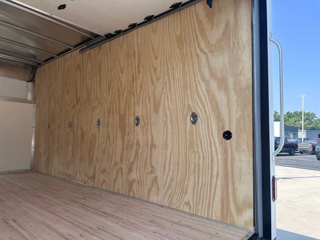 2026 Ford E-350SD Base Cutaway