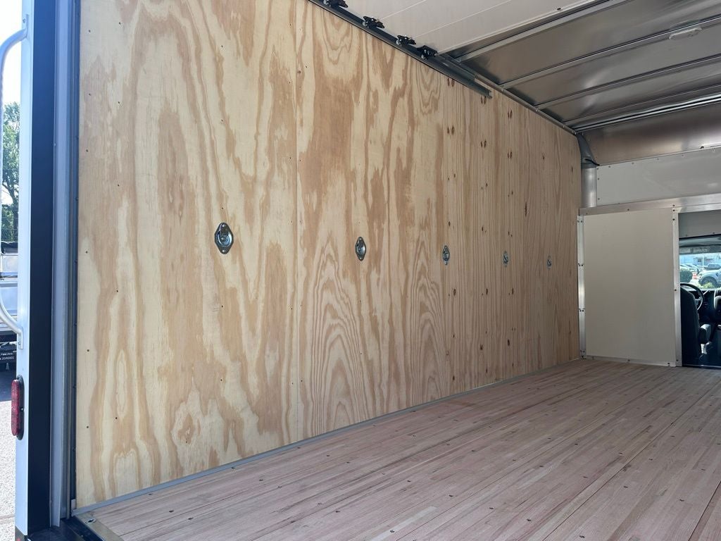 2026 Ford E-350SD Base Cutaway