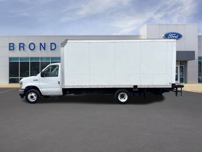2022 Ford E-450SD Base