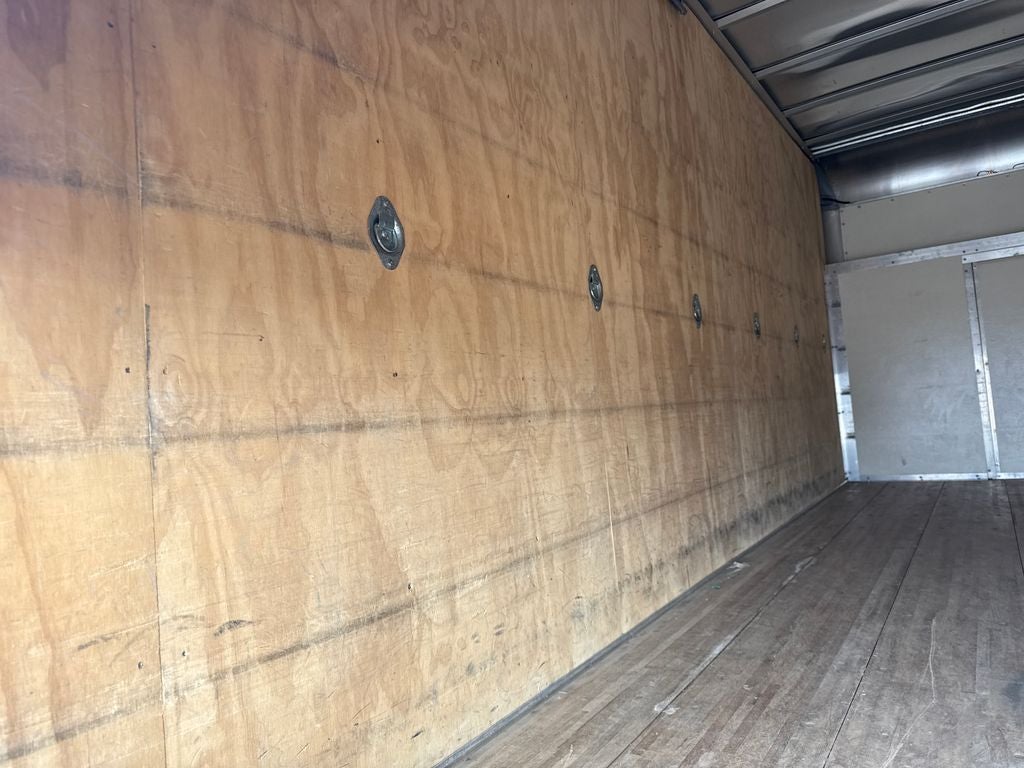 2022 Ford E-450SD Base