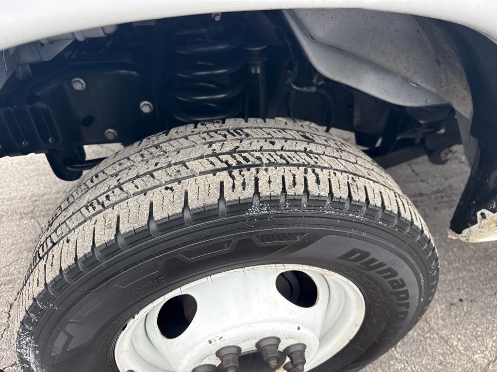 2022 Ford E-450SD Base