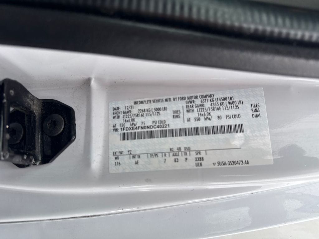 2022 Ford E-450SD Base