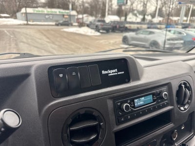 2022 Ford E-450SD Base