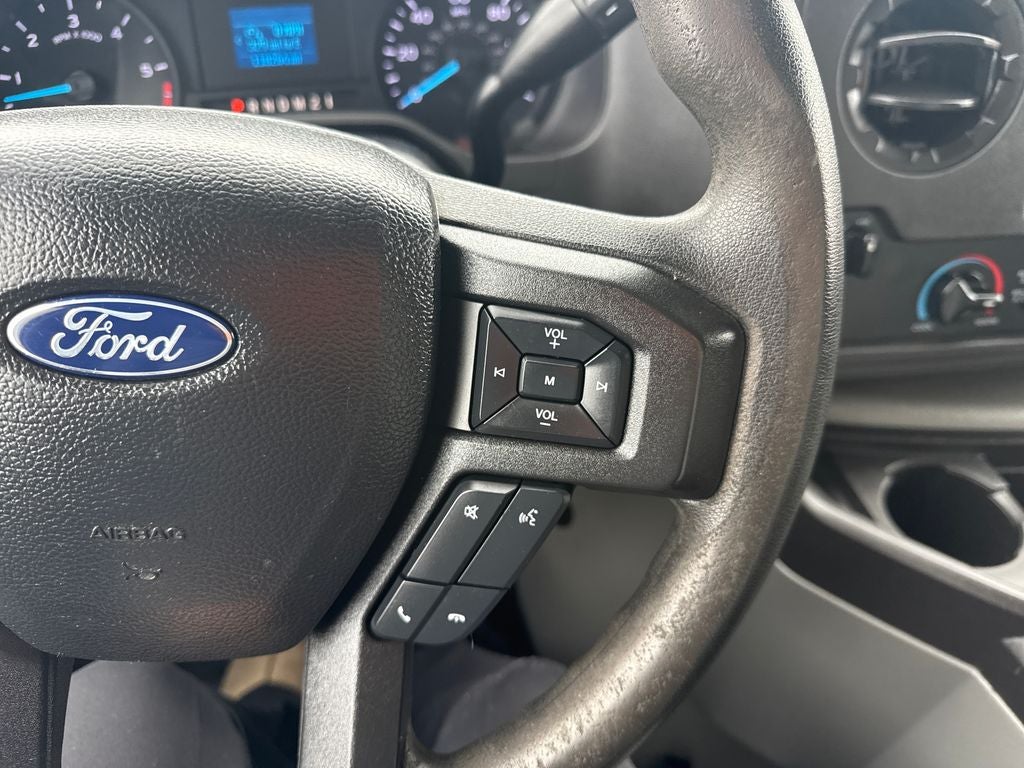 2022 Ford E-450SD Base