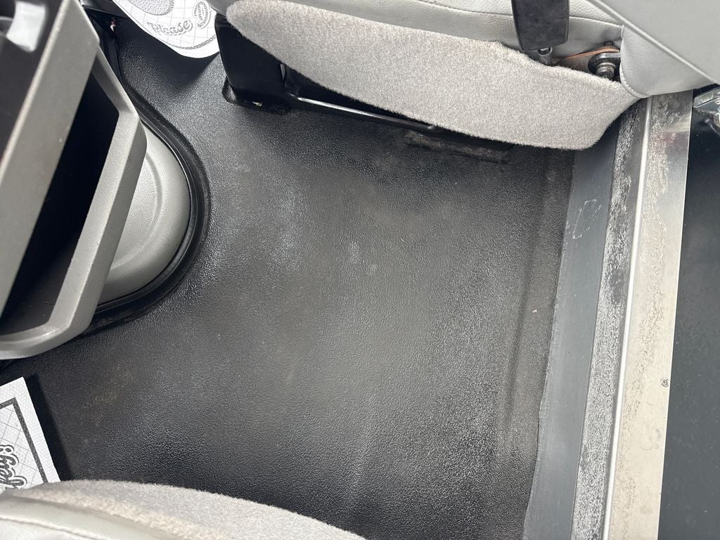 2022 Ford E-450SD Base