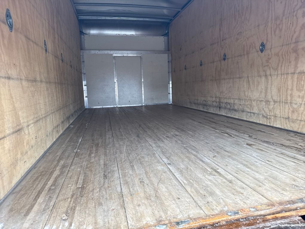 2022 Ford E-450SD Base