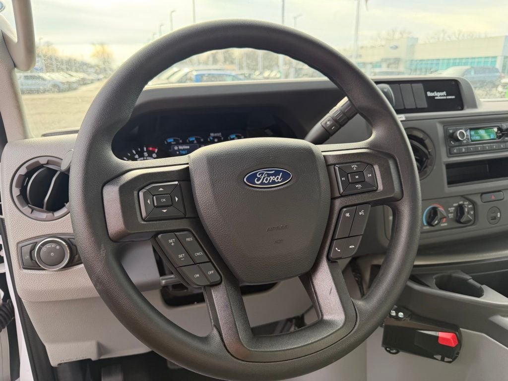 2026 Ford E-450SD Base DRW