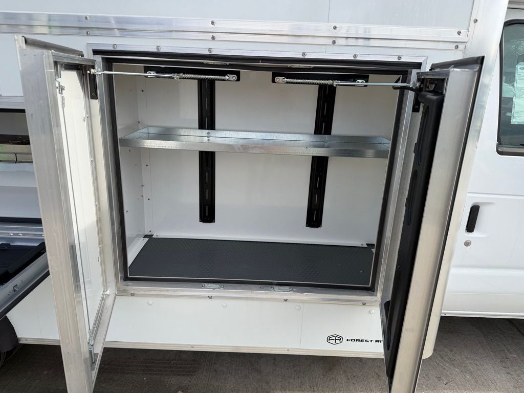 2026 Ford E-450SD Base DRW