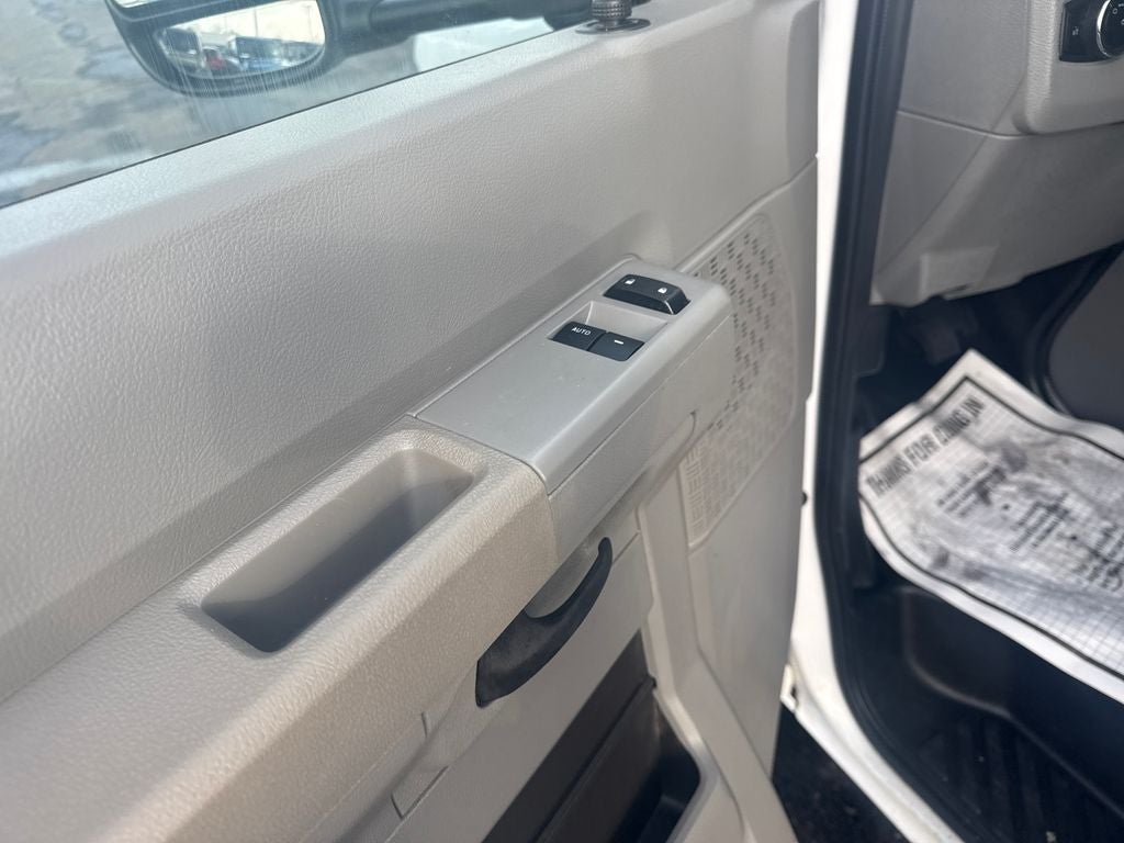 2024 Ford E-450SD Base