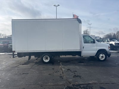 2024 Ford E-450SD Base